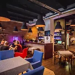 Hotel Downtown 3*