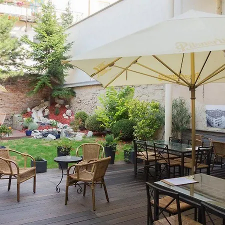 Downtown Hotell
