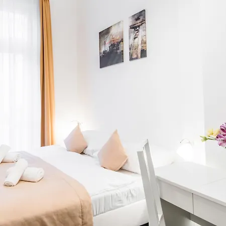 Downtown Hotel 3*