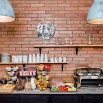 Downtown Отель 3*