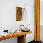 Отель Downtown 3*