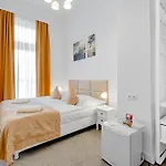 Hotel Downtown 3*