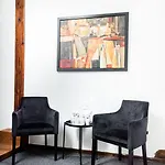 Downtown Hotel 3*