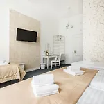 Downtown 3* Братислава