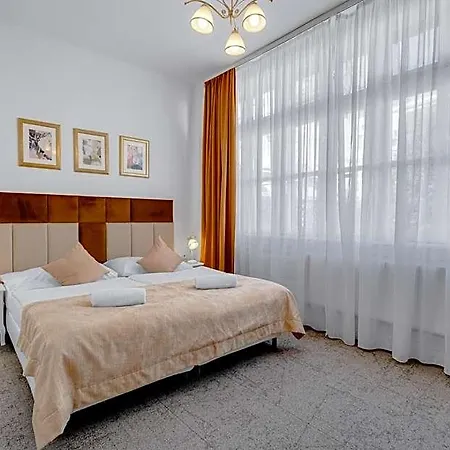 Hotel Downtown 3*