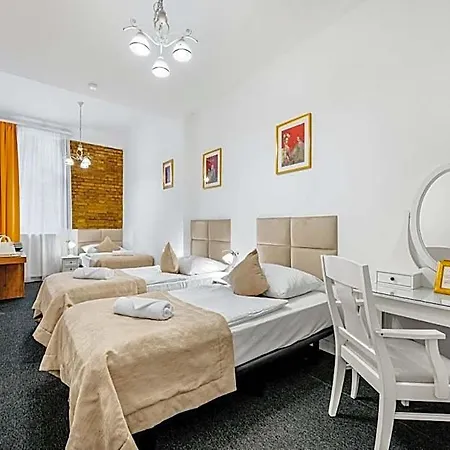 Downtown 3*