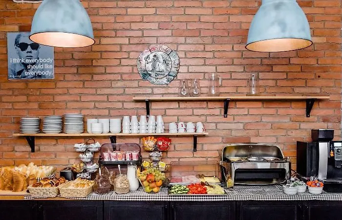 Downtown فندق 3*