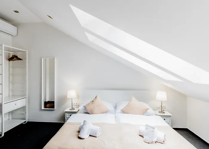 Downtown فندق 3*