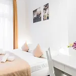 Downtown Hotel 3*