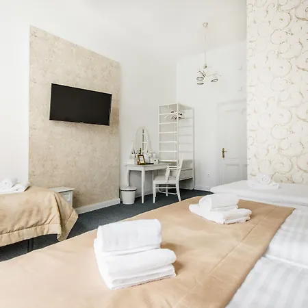 Downtown 3* Братислава